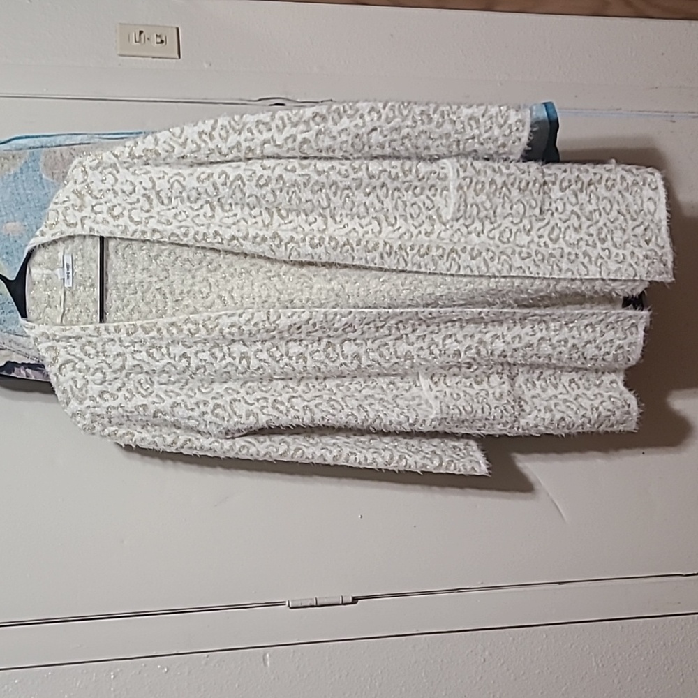 Nine West Cream and Gold Textured Cardigan
